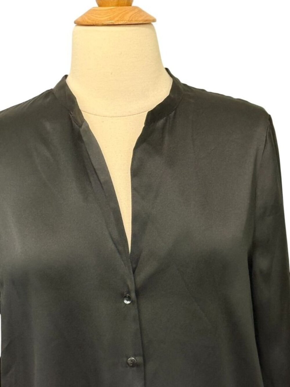 L'Agence Women's Aoki Black Silk Blouse Band Collar 3/4 Sleeve Button-Up Size S - Picture 2 of 8